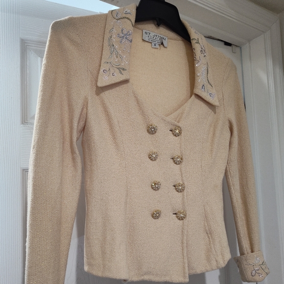 ST.JOHN - Picture 7 of 13